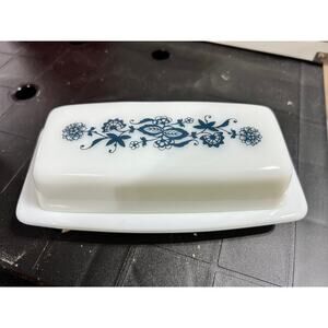 Vintage Pyrex Covered Butter Dish In Old Town Blue Onion Pattern